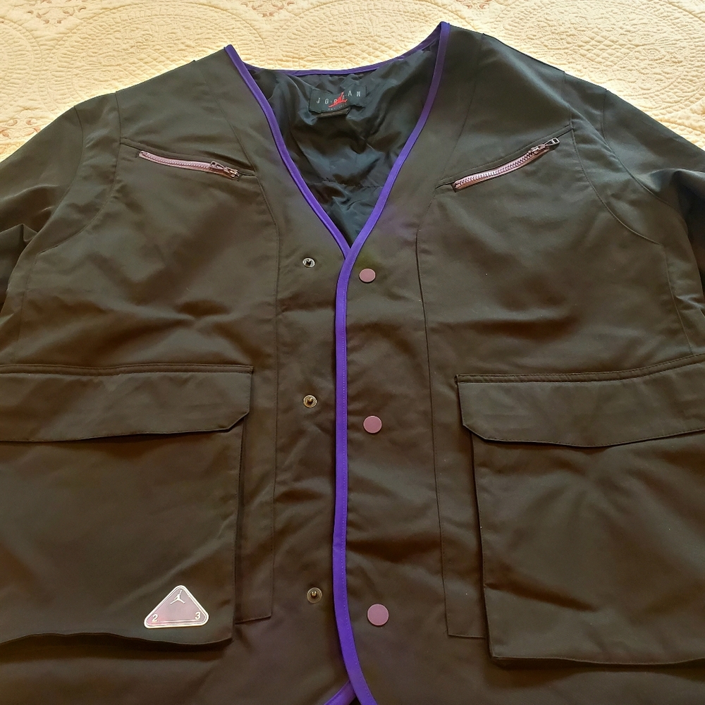 Nike Womens Air Jordan Snap up Jacket medium